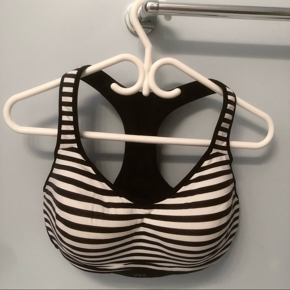 Victoria’s Secret VSX Incredible Sports Bra 34DDD